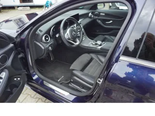 MERCEDES-BENZ C 300 – Fahrzeugbild 5