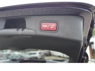 MERCEDES-BENZ C 300 – Fahrzeugbild 9