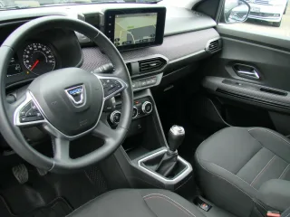 DACIA Jogger – Fahrzeugbild 14