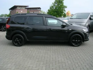 DACIA Jogger – Fahrzeugbild 4