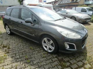 PEUGEOT 308 – Fahrzeugbild 2