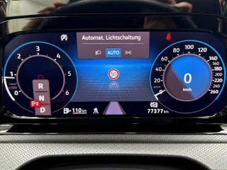 VW Golf – Fahrzeugbild 8