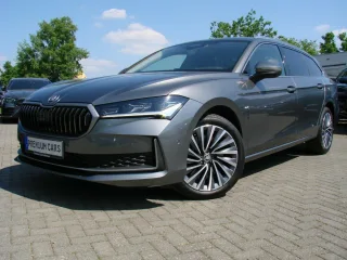 SKODA Superb – Fahrzeugbild 2