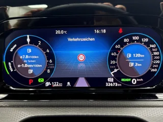 VW Golf – Fahrzeugbild 9