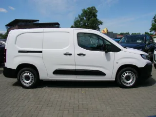 PEUGEOT Partner – Fahrzeugbild 4