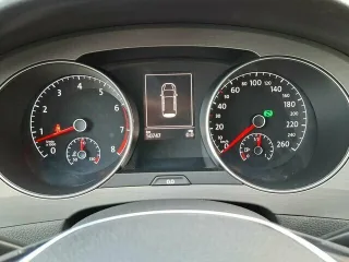 VW Golf – Fahrzeugbild 13
