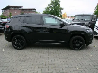JEEP Compass – Fahrzeugbild 4
