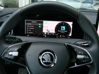 SKODA Superb – Fahrzeugbild 10