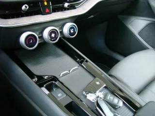 SKODA Superb – Fahrzeugbild 13
