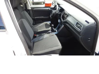 VW T-Roc – Fahrzeugbild 11