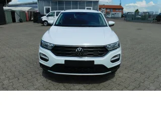 VW T-Roc – Fahrzeugbild 3
