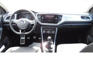 VW T-Roc – Fahrzeugbild 9