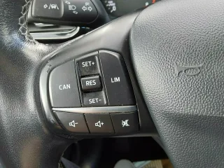 FORD Fiesta – Fahrzeugbild 11