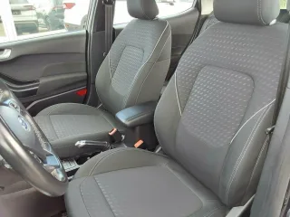 FORD Fiesta – Fahrzeugbild 6