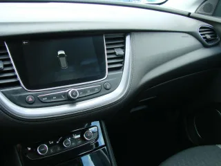 OPEL Grandland – Fahrzeugbild 13