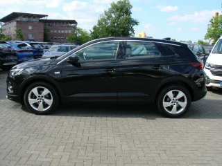 OPEL Grandland – Fahrzeugbild 5