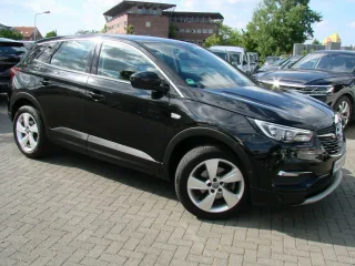 OPEL Grandland – Fahrzeugbild 7
