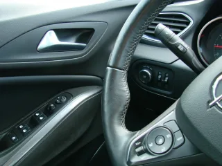 OPEL Grandland – Fahrzeugbild 9