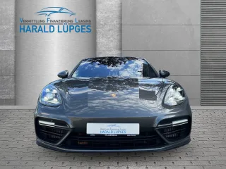 PORSCHE Panamera – Fahrzeugbild 2