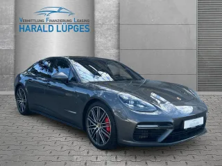 PORSCHE Panamera – Fahrzeugbild 3