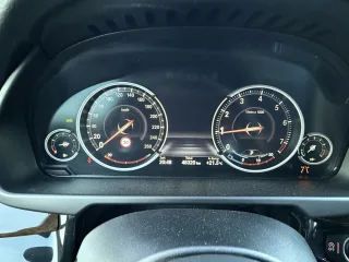 BMW X5 – Fahrzeugbild 8