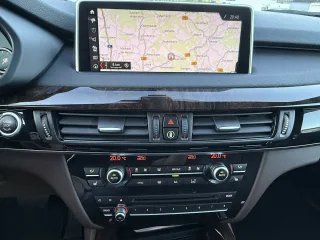 BMW X5 – Fahrzeugbild 9