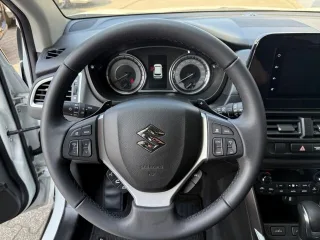 SUZUKI S-Cross – Fahrzeugbild 15