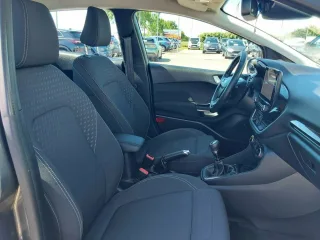 FORD FIESTA – Fahrzeugbild 15