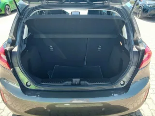 FORD FIESTA – Fahrzeugbild 4