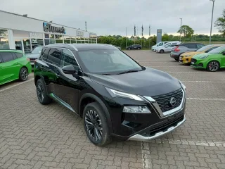 NISSAN X-Trail – Fahrzeugbild 3