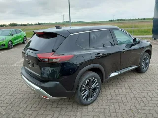 NISSAN X-Trail – Fahrzeugbild 4