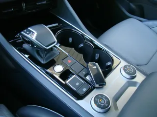 VW Touareg – Fahrzeugbild 11