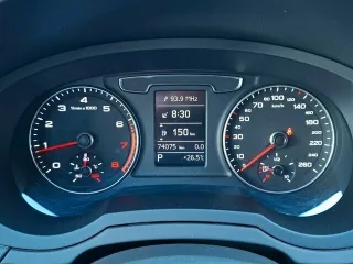 AUDI Q3 – Fahrzeugbild 15