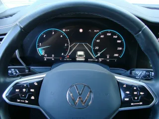 VW Touareg – Fahrzeugbild 10