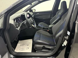 VW Golf – Fahrzeugbild 5