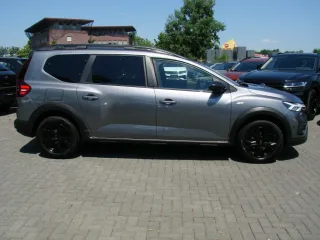 DACIA Jogger – Fahrzeugbild 4