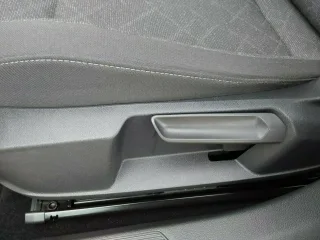 VW Golf – Fahrzeugbild 8