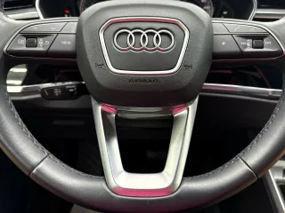 AUDI Q3 – Fahrzeugbild 8