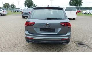 VW Tiguan – Fahrzeugbild 4