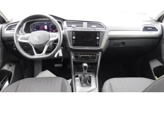 VW Tiguan – Fahrzeugbild 9