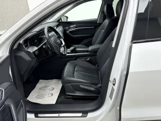 AUDI e-tron – Fahrzeugbild 5
