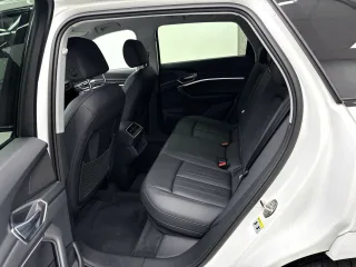 AUDI e-tron – Fahrzeugbild 6