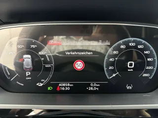 AUDI e-tron – Fahrzeugbild 8