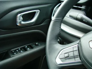 JEEP Compass – Fahrzeugbild 9