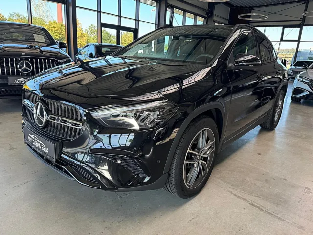 MERCEDES-BENZ GLA – Fahrzeugbild 1