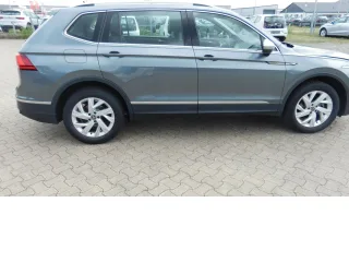 VW Tiguan – Fahrzeugbild 2