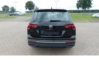 VW Tiguan – Fahrzeugbild 4