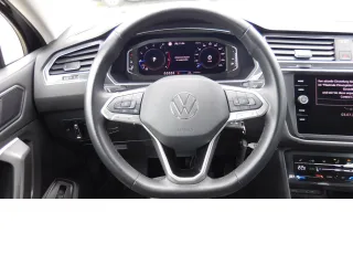 VW Tiguan – Fahrzeugbild 9
