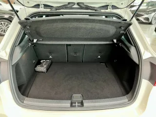 MERCEDES-BENZ A 180 – Fahrzeugbild 10