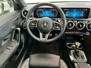 MERCEDES-BENZ A 180 – Fahrzeugbild 6